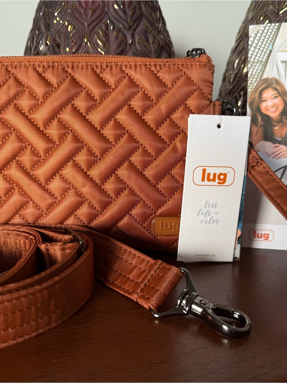 LUG - Peekaboo Wristlet